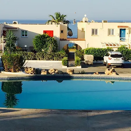 Townhouse Coral Bay Village Apartment Kissonerga