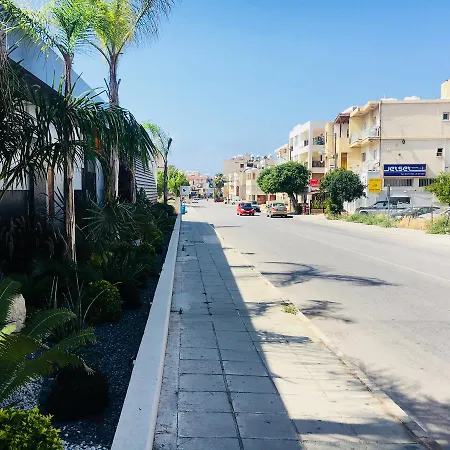 Townhouse Coral Bay Village * Kissonerga