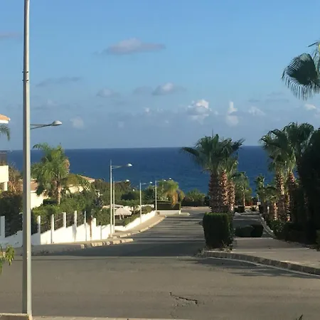 Townhouse Coral Bay Village Apartment